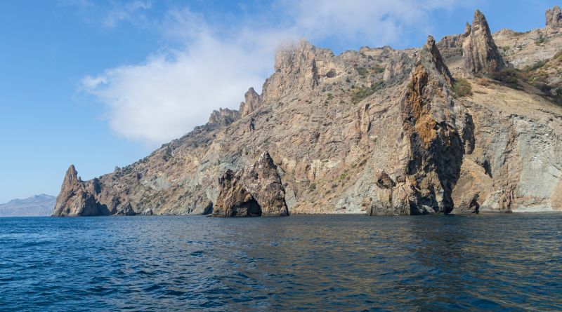 Фото Авто-морской Кара-Даг (вечерняя морская прогулка вдоль потухшего вулкана Кара-Даг) - вид 4